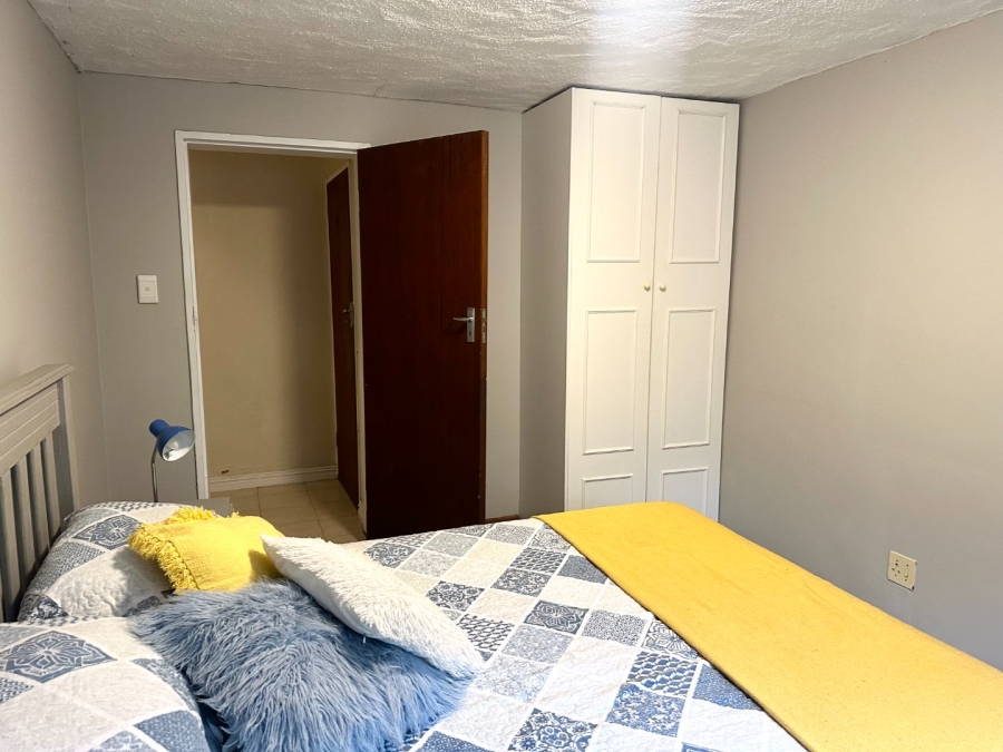 6 Bedroom Property for Sale in Dormehls Drift Western Cape